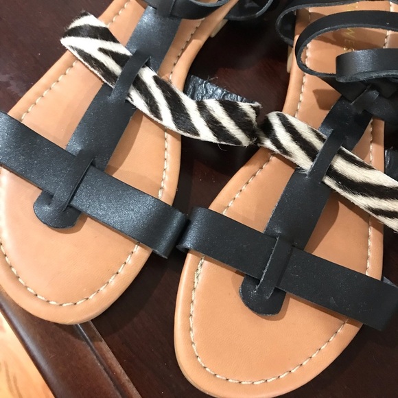 🦓Nine West Zebra Print Sandals - Picture 2 of 9